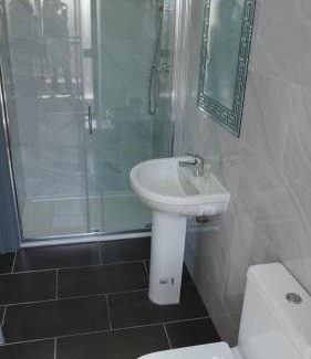 Southall Broadway Hotel | Roshni Hotel