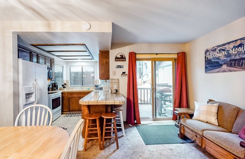 Summit Estates Condo | Rosie's Hideaway #331