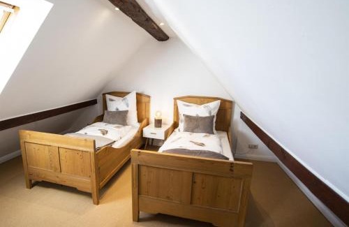 Kommern House | Rosige Zeiten, Ferien im Fachwerkhaus