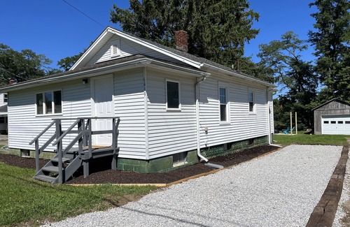 Geneva House | Rosko Ridge Cottage located minutes from GOTL and wineries