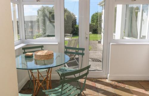 St. Levan House | Rospletha Bungalow