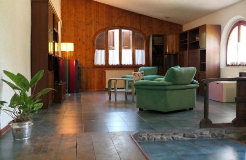 Borgo San Lorenzo House | Rosso Papavero Home