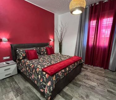 Zona XXXIII Acilia Sud Bed & Breakfast | Rosso Relativo