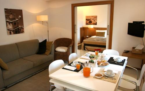 Sorrento City Centre Apartment | Rota Suites