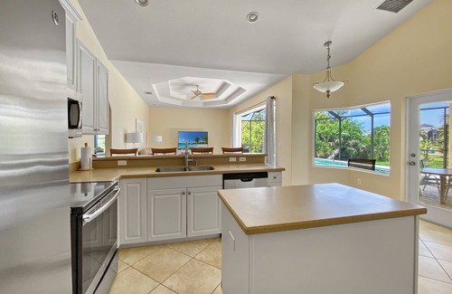 White Marsh Villa | Rotonda Sun, full refund*, heated pool, sleeps 6