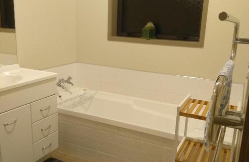Hamilton House | Rototuna North Homestay
