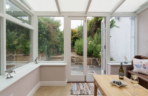Chysauster House | Rotterdam House - historic House in Chapel Street with sea views, dog friendly
