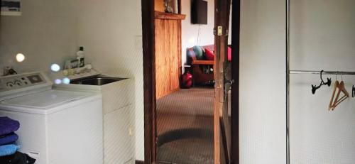 Rotorua District House | Rough Meadows - MTB Haven & Good Vibes Retreat