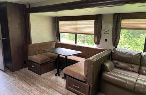 Delevan House | Roughing It! Smoothly
