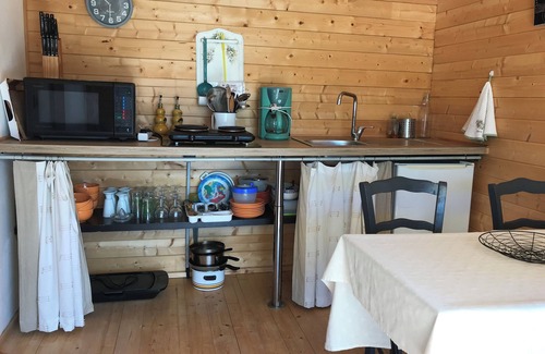 St.-Remy-de-Provence Cabin | Roulotte 3 Personnes