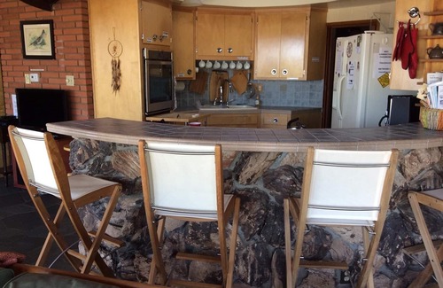 Desert Hot Springs House | Round Glass House 1 Acre/6 blocks to Spa Hotel with hot jacuzzis, sauna & pool