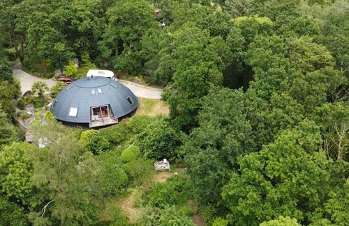 Plougonven House | Round house with nature and sea nearby