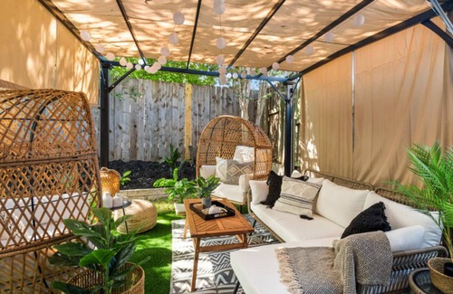 Round Rock House | Round Rocker No Service Fees Backyard BBQ