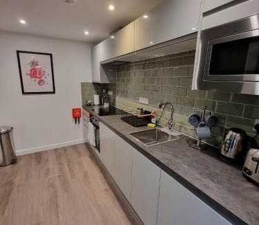 Burnham-on-Sea Apartment | Round Tower Holiday Apartments - Seafront 1,2 & 3 Bedroom Homes Free Parking, WiFi