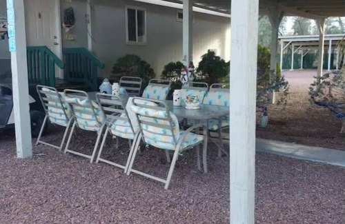 Newberry Springs House | Route 66 Lake House