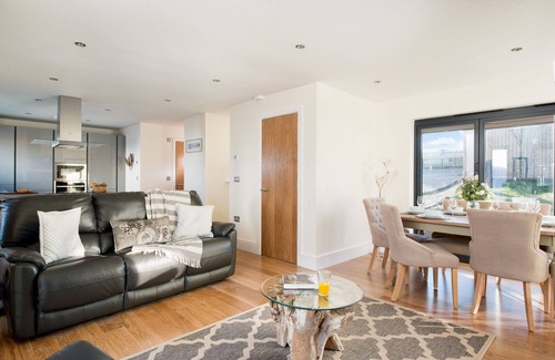 Holworth House | Rowan Cottage (BV16), Silverlake, Dorset