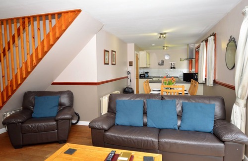 Kilmun Cottage | Rowan Cottage, country location near Dunoon, pet friendly sleeps 6, Visit Scotland 4 star