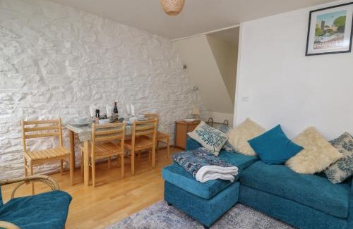 Builth Wells House | Rowan Cottage