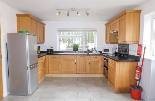 Nefyn Cottage | ROWARTH, pet friendly, character holiday cottage in Nefyn