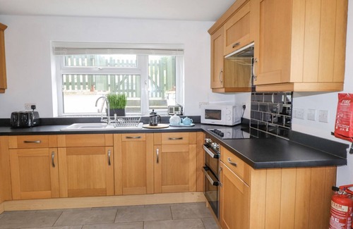 Nefyn Cottage | ROWARTH, pet friendly, character holiday cottage in Nefyn
