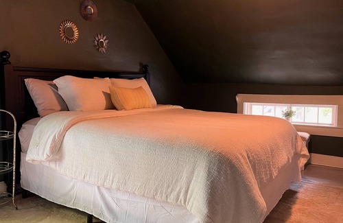 Andover Bed & Breakfast | Rowell's Inn