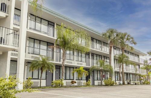 Historic Downtown Kissimmee Apartment | Royal 1