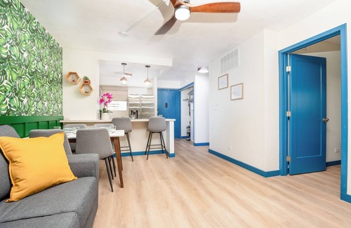 McCully - Moiliili Condo | Royal Aloha by Tropical Escapes Realty