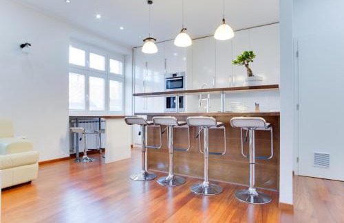 Vysehrad Apartment | Royal Apartment near river - Nek4th