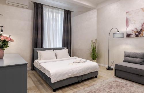 Lviv City Center Apartment | Royal apartment on Lysenka 5