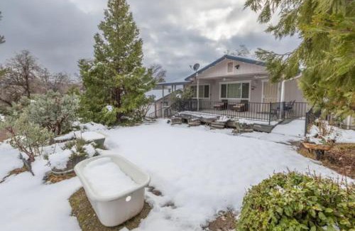 Oakhurst House | Royal Arches Cottages