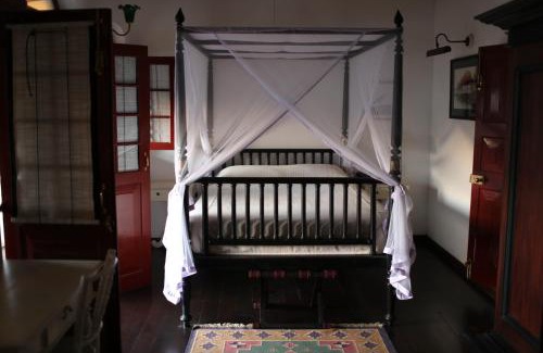 Kandy Hotel | Royal Bar & Hotel