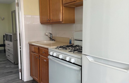 Cape May - Wildwood Hotel | Royal Canadian Motel