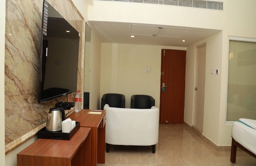 Oragadam Hotel | Royal Chola