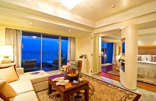 Pratumnak Hill Hotel | Royal Cliff Beach Hotel Pattaya