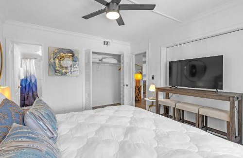 Boca Raton Apartment | Royal Colonial