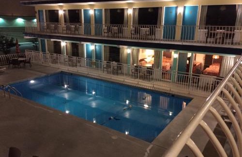 Wildwood Hotel | Royal Court Motel