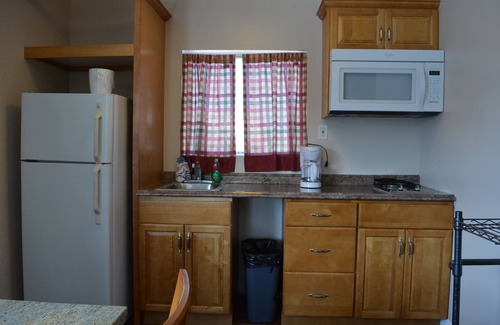 Wildwood Hotel | Royal Court Motel