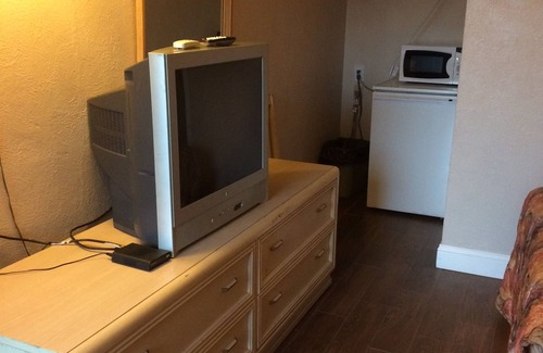 Wildwood Hotel | Royal Court Motel