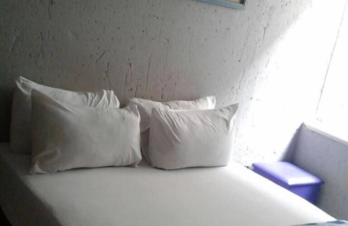 Greater Johannesburg Metropolitan Area House | Royal Crown Guesthouse
