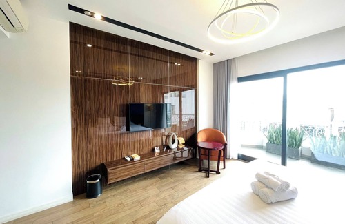 Tan Binh Hotel | Royal Dragon Boutique Hotel