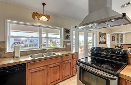 City-by-the Sea House | Royal Estes 5 Bedroom Home by RedAwning