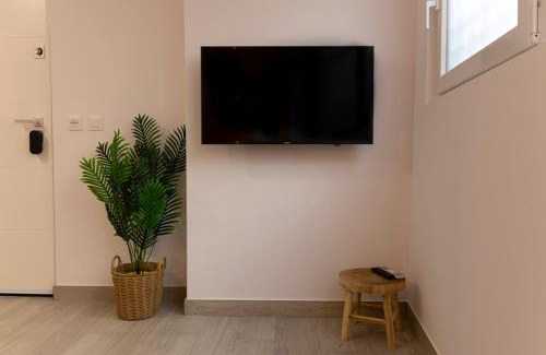 Aiora Apartment | Royal Flats