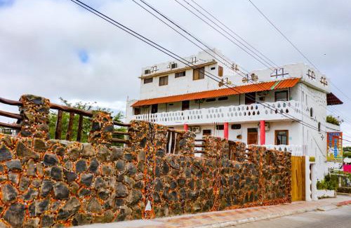 Puerto Baquerizo Moreno Hotel | Royal Galápagos Inn
