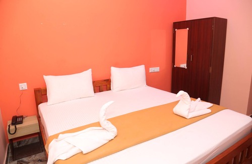 Yercaud Hotel | Royal Galaxy Inn By Elgozo