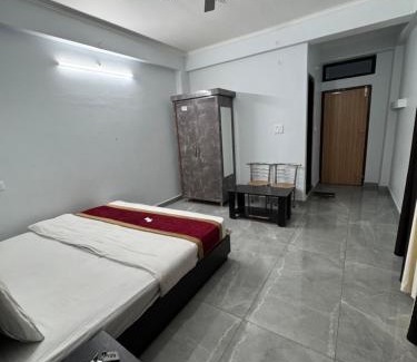 Almora House | Royal Guest House
