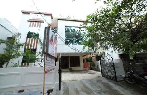 Tirupati Villa | Royal Home Stay deluxe Room