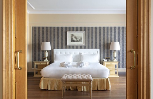 Historic Center Hotel | Royal Hotel Carlton