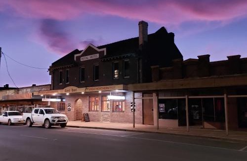 Guyra Hotel | Royal Hotel Guyra