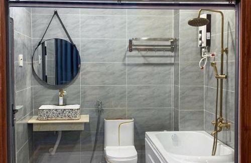 Hoc Mon Hotel | royal hotel