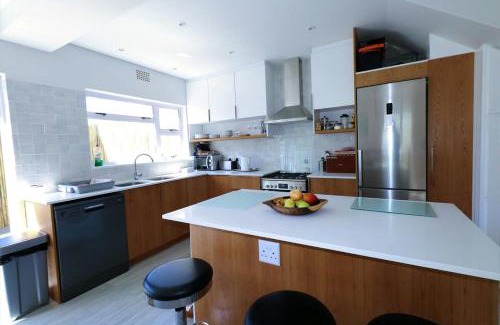 Muizenberg House | Royal House